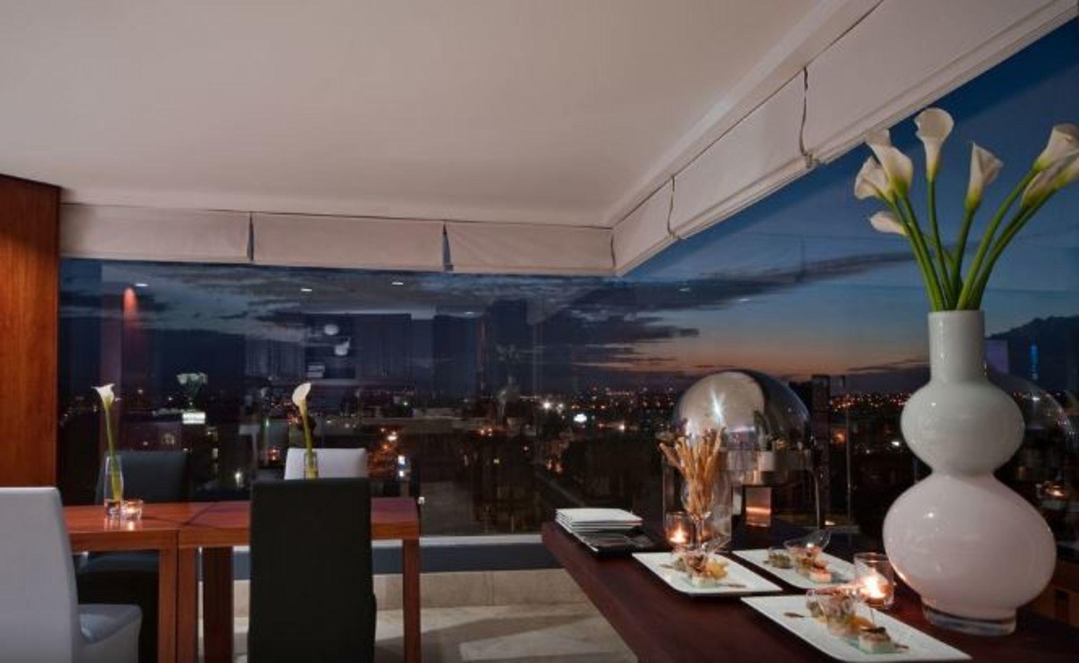 โฮเดลป้า แกรน อัลมิรันเต้ โฮเต็ล Hotel ซานติอาโก เด ลอสกาบาเญโรส ภายนอก รูปภาพ